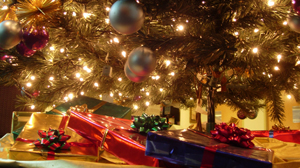 presents-under-tree